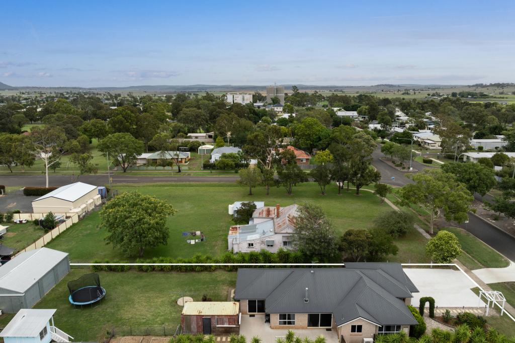 31 Eton St, Cambooya, QLD 4358