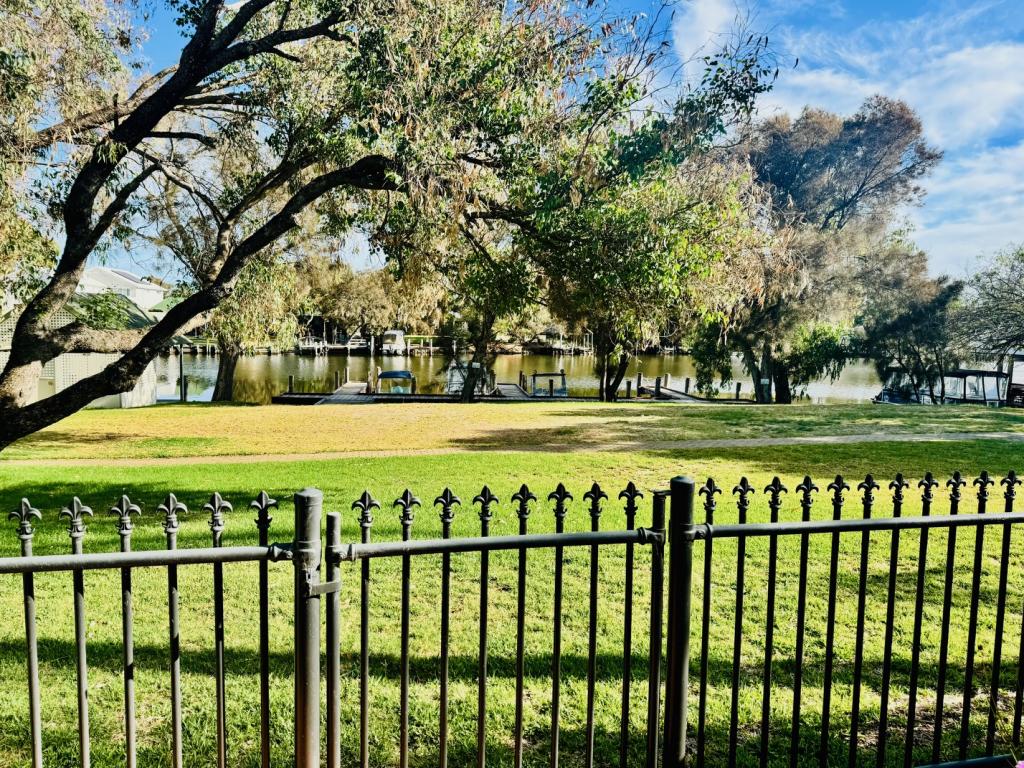 15/1 Banksia Tce, South Yunderup, WA 6208