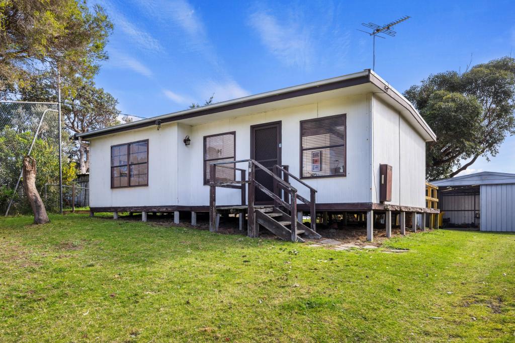 1 WEBSTER AVE, VENUS BAY, VIC 3956