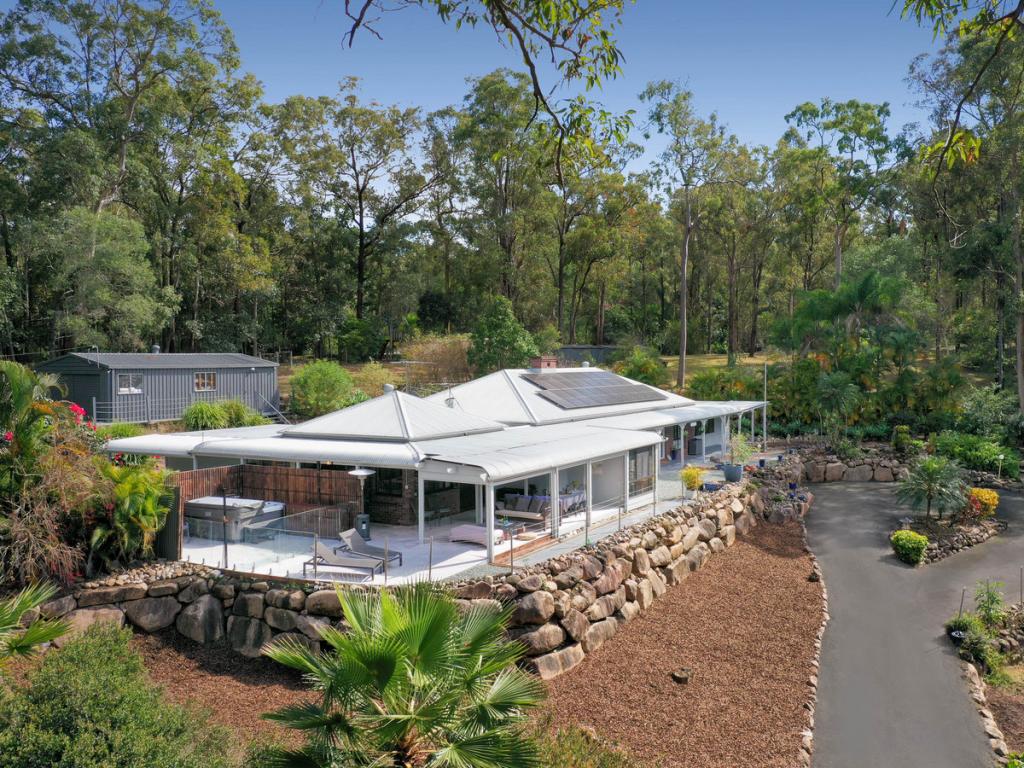 43 Montego Ct, Eatons Hill, QLD 4037