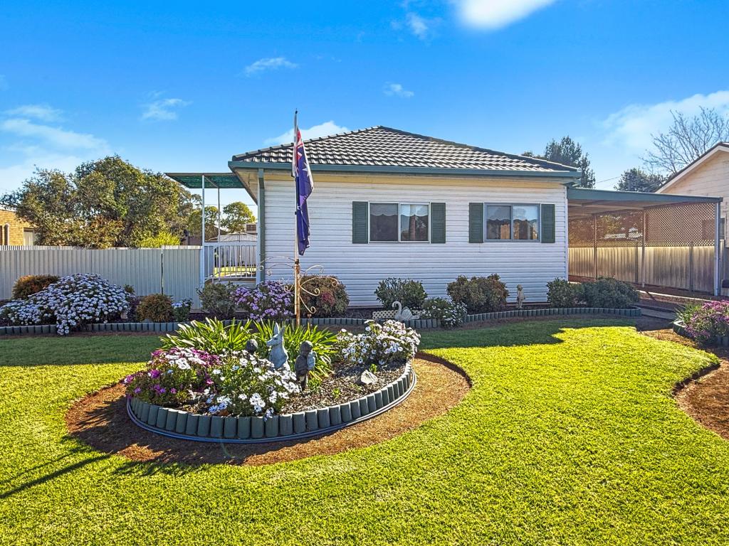 62 YANCO AVE, LEETON, NSW 2705