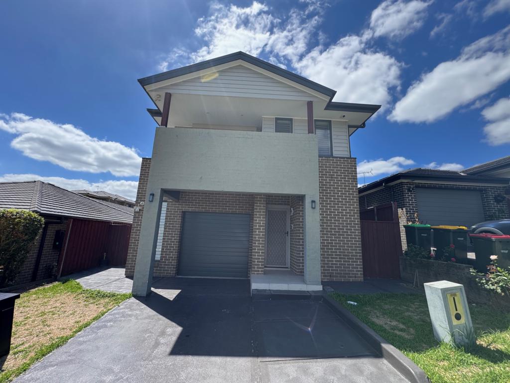40 Mcclintock Dr, Minto, NSW 2566
