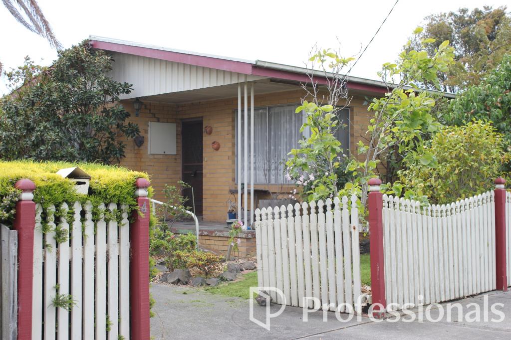 4 GRANT ST, YARRAM, VIC 3971