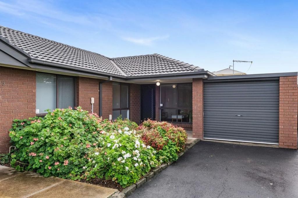 2/144 Churchill Ave, Braybrook, VIC 3019