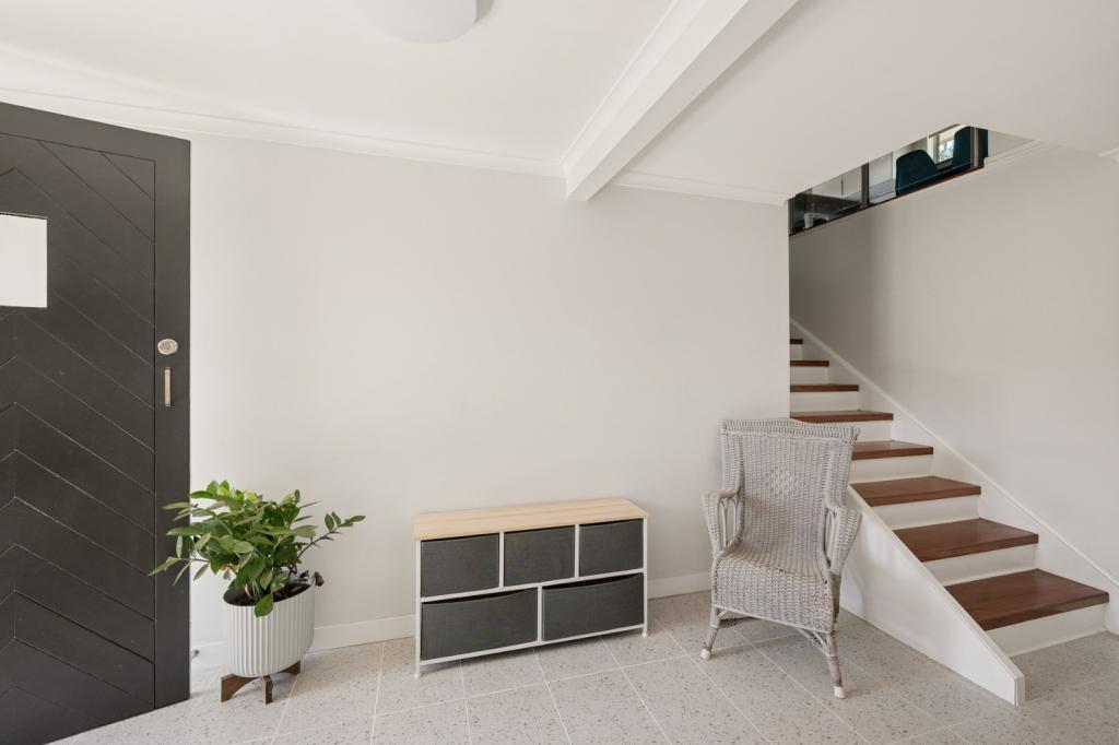 15 Valiant Cres, Strathpine, QLD 4500