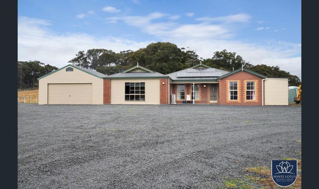 144 Cartons Rd, Gordon, VIC 3345