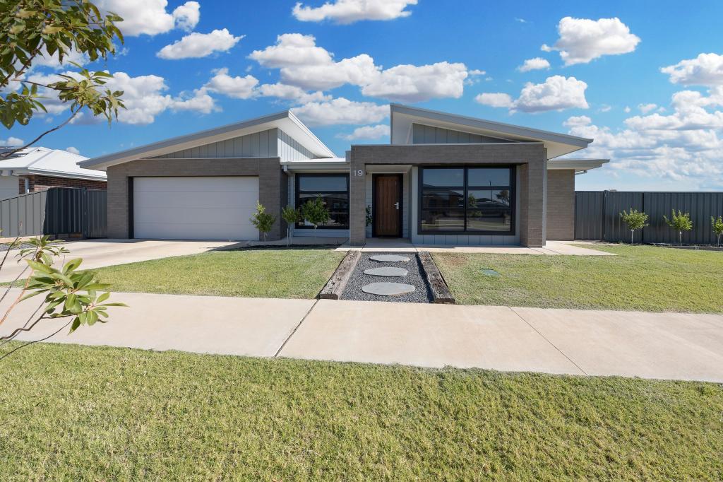 19 Wallowa Dr, Swan Hill, VIC 3585