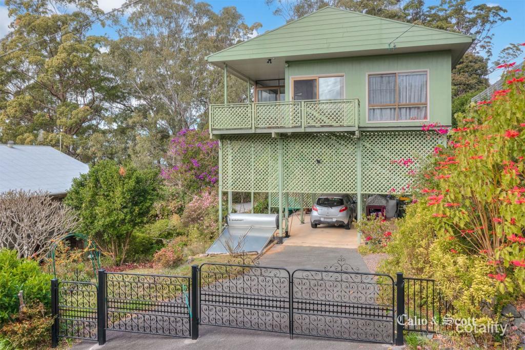 4 Marshalls Rd, Montville, QLD 4560