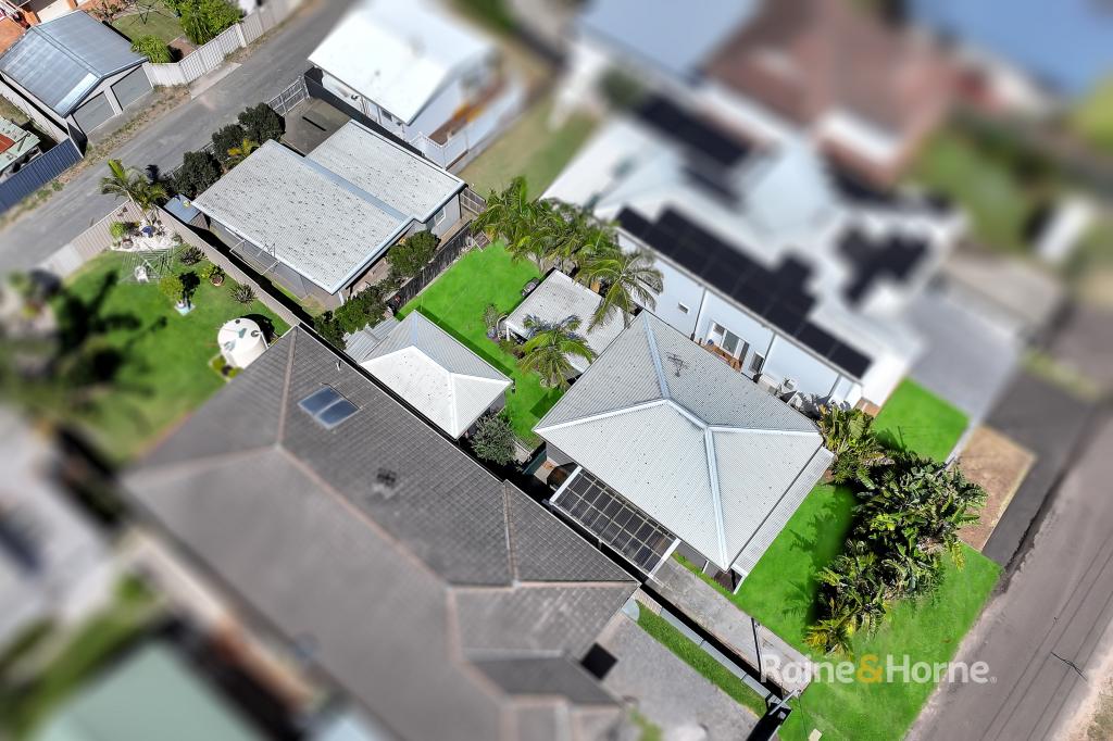 16 Burrawang St, Ettalong Beach, NSW 2257
