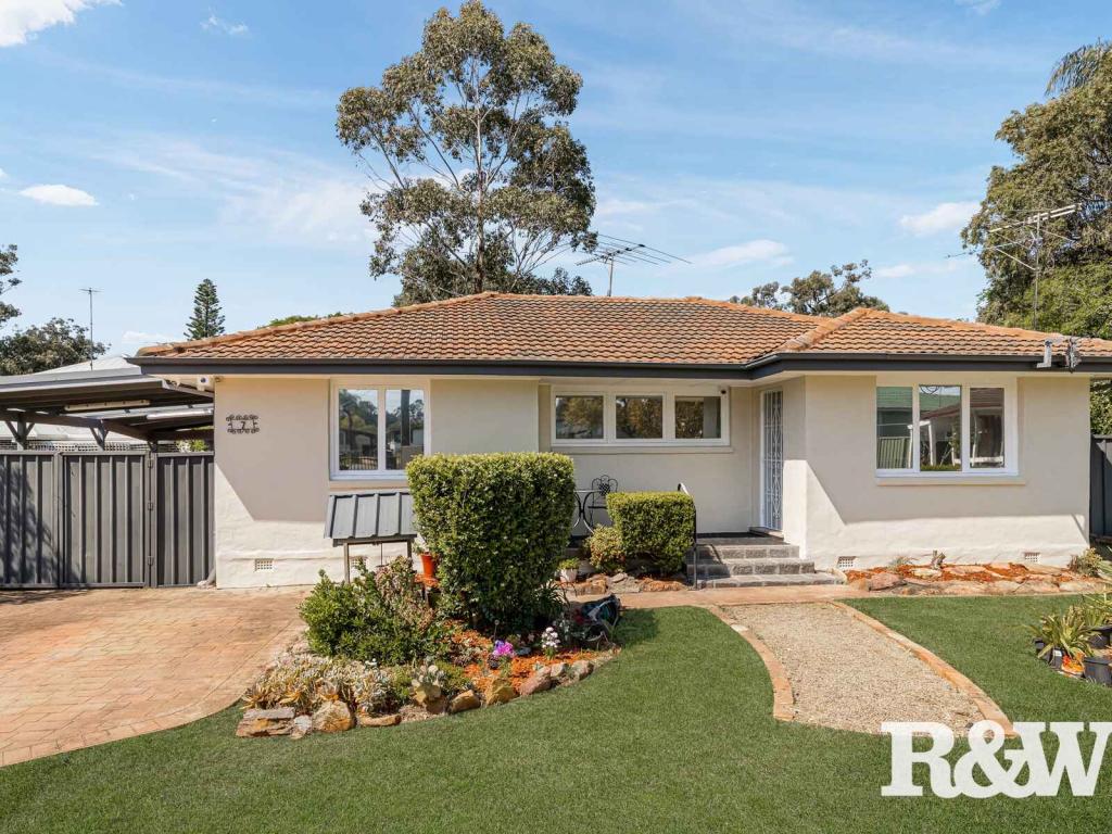 7 Kiwi Pl, Lethbridge Park, NSW 2770