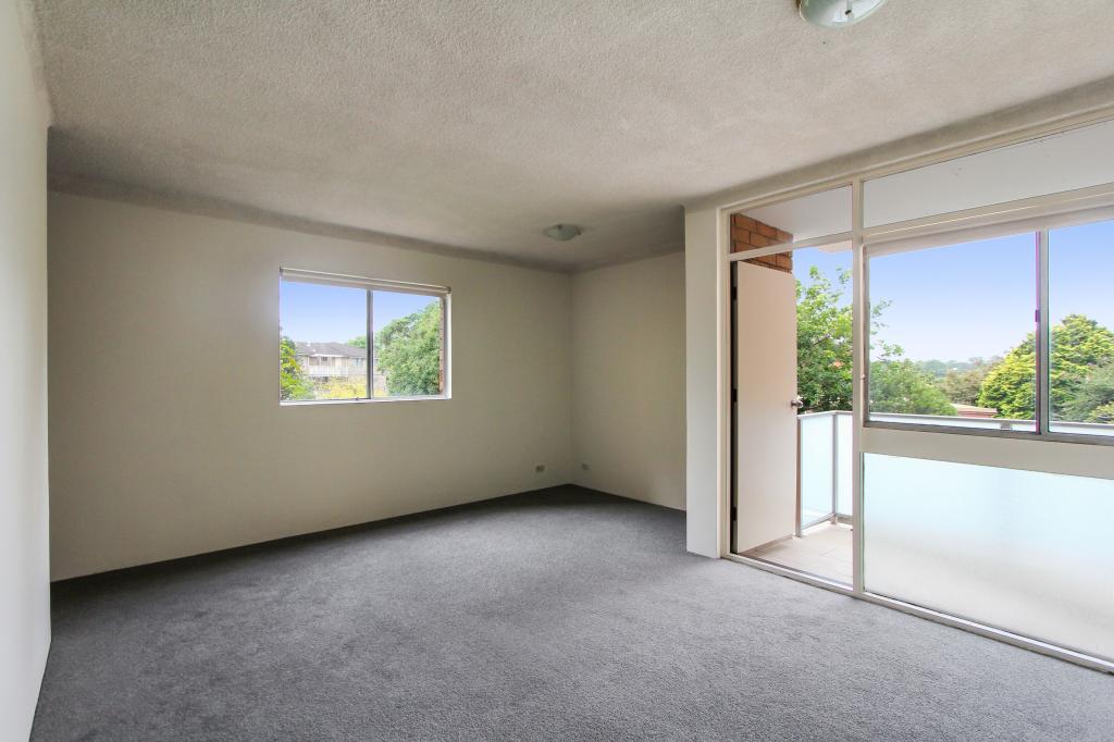 1/5 STANSELL ST, GLADESVILLE, NSW 2111