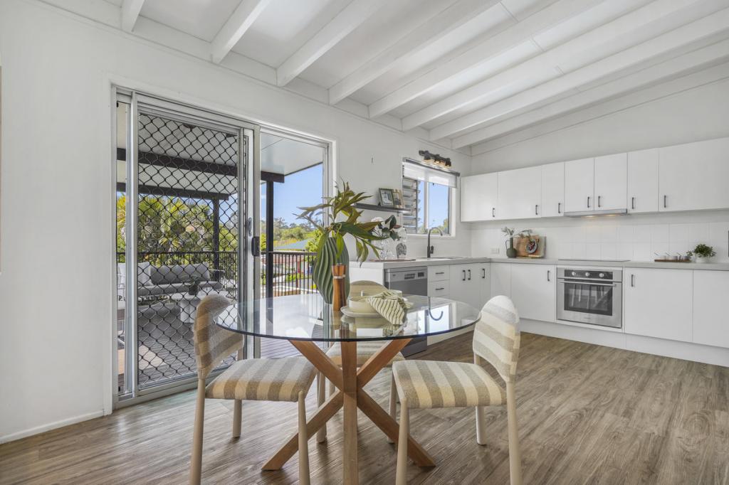 8 Waratah St, Albany Creek, QLD 4035