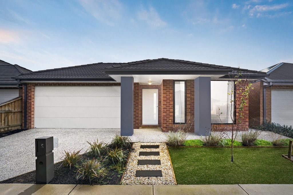 5 VONDEL WAY, CLYDE NORTH, VIC 3978