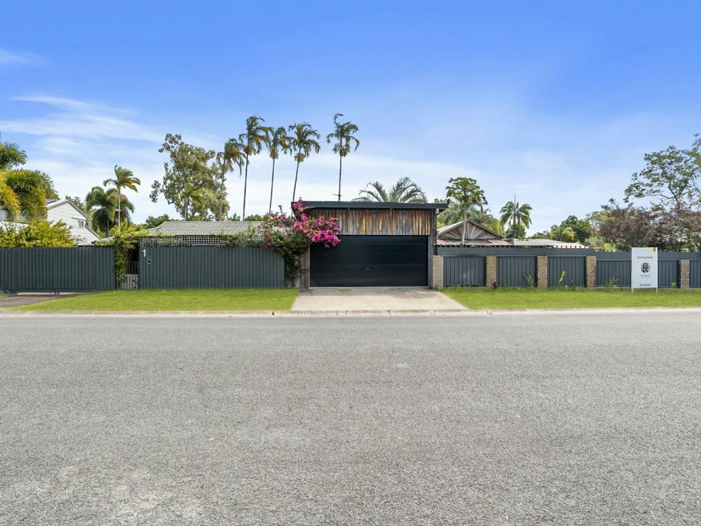 1 Saffron Cl, Holloways Beach, QLD 4878
