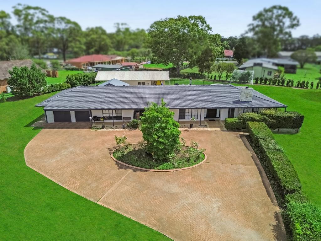 4 Waterhouse Dr, Silverdale, NSW 2752