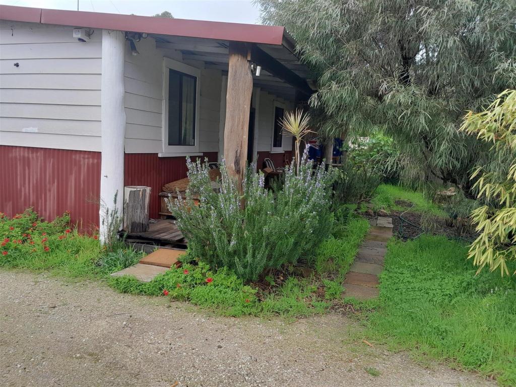 26 Nesbit Rd, Greenfields, WA 6210