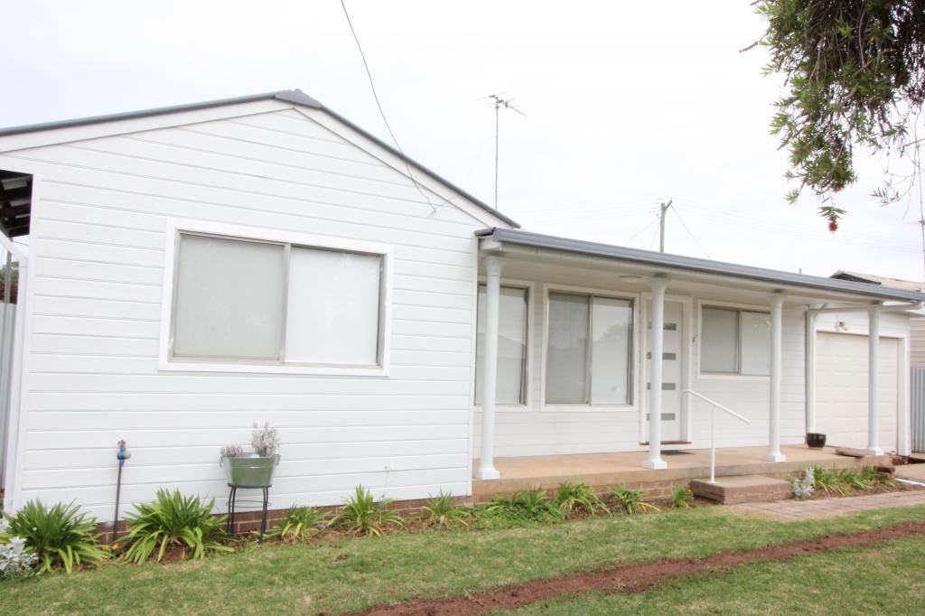 6 Carabeen Ave, Leeton, NSW 2705