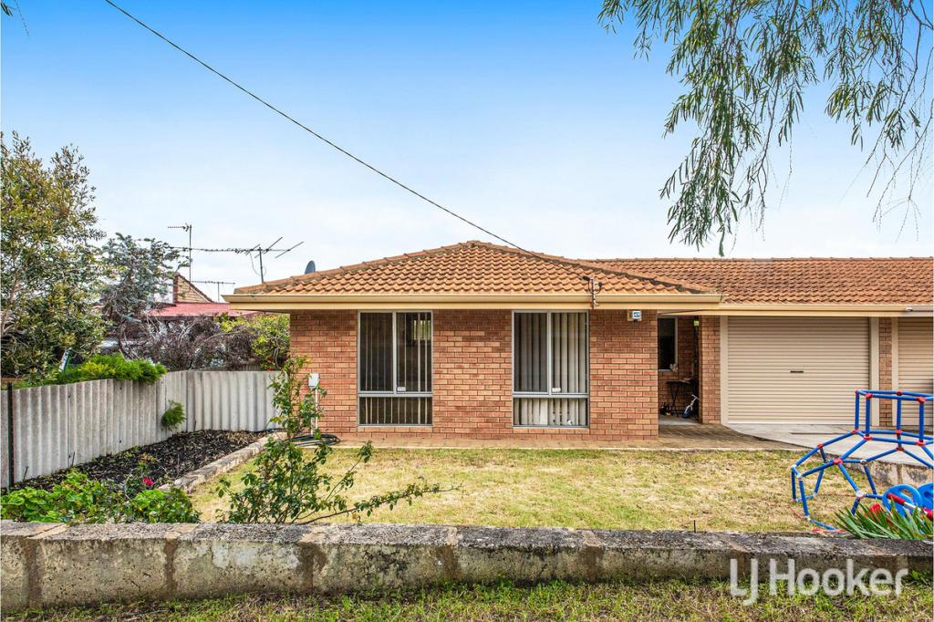 12a Jamy Pl, Hamilton Hill, WA 6163