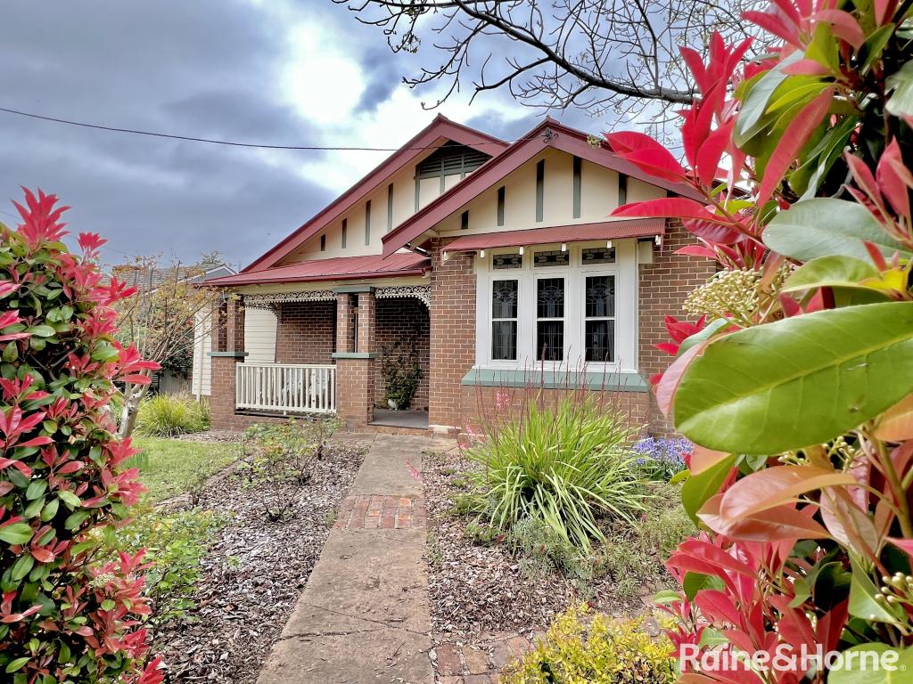 56 East St, Grenfell, NSW 2810