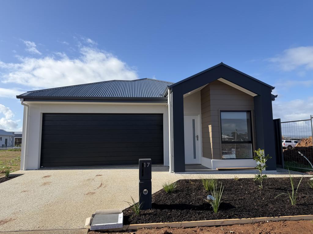 17 TIDMARSH ST, ANGLE VALE, SA 5117