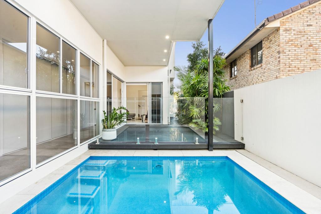 2/36 Jefferson Lane, Palm Beach, QLD 4221