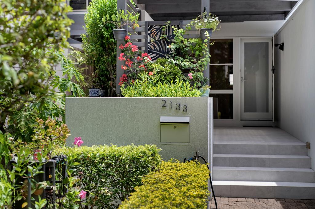 2133 South Shields Dr, Benowa, QLD 4217