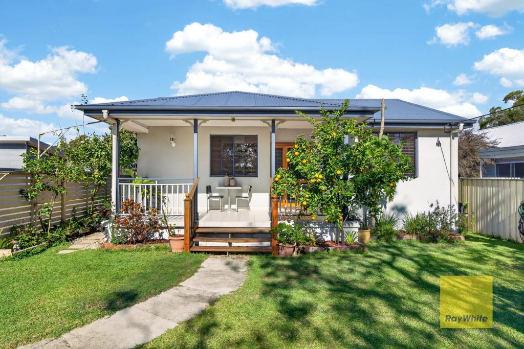 30 BRISBANE AVE, UMINA BEACH, NSW 2257