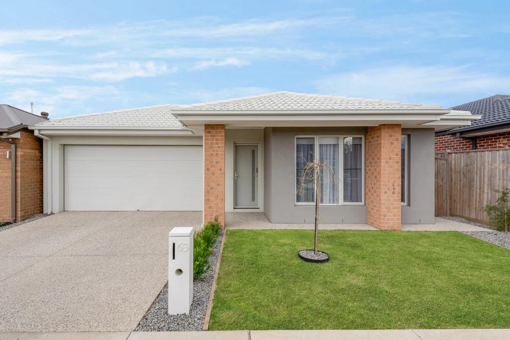 63 Arnold Cct, Charlemont, VIC 3217