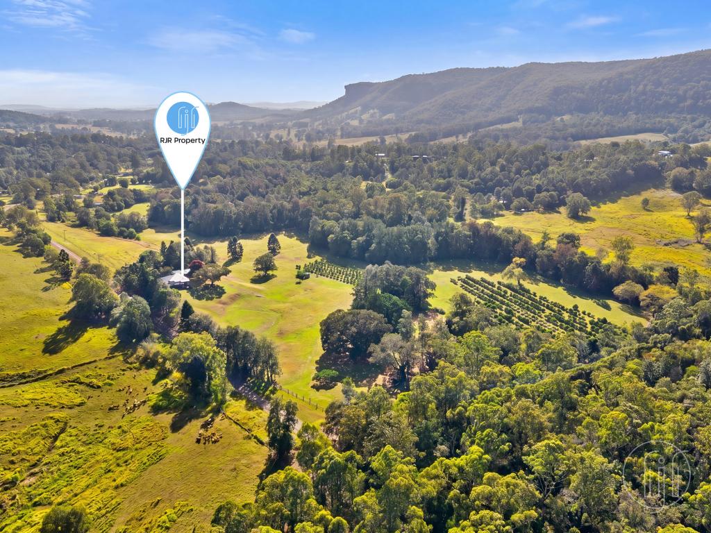 323 Coonoongibber Creek Rd, Brooloo, QLD 4570