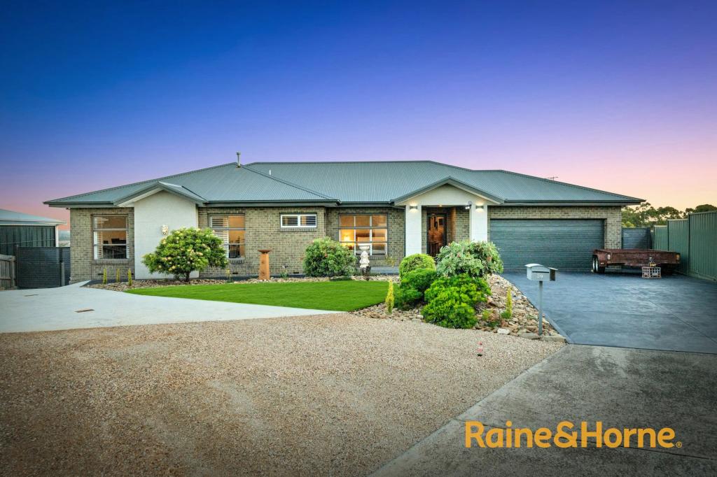 39 Maddison Cct, Darley, VIC 3340