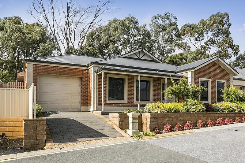 1/8 Cinnamon Way, Aberfoyle Park, SA 5159