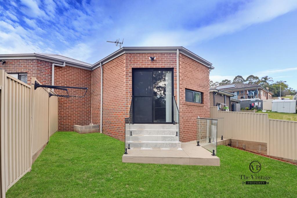 61a Jubilee Cct, Rosemeadow, NSW 2560