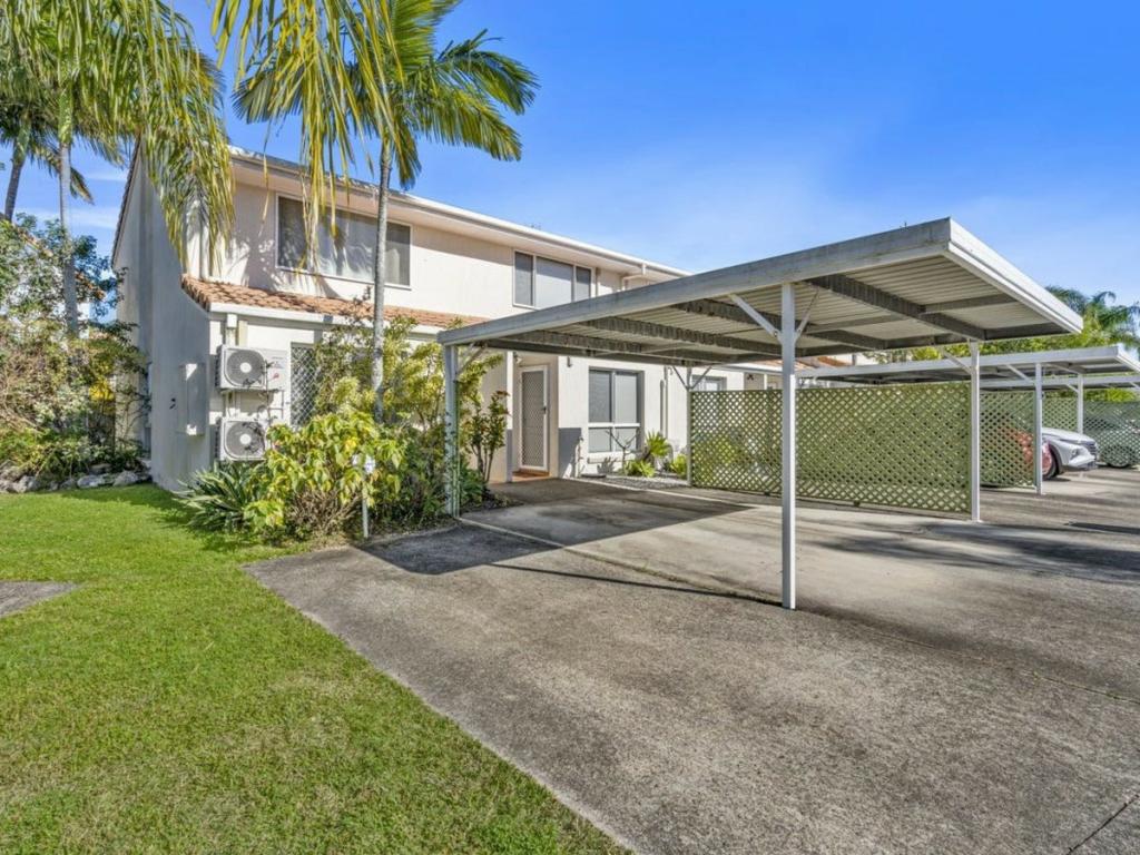 13/125 Pappas Way, Carrara, QLD 4211