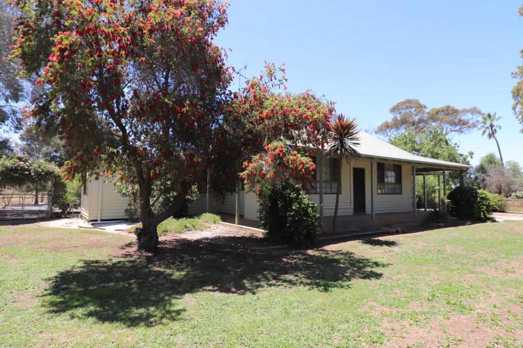 100 Webb Rd, Kyabram, VIC 3620