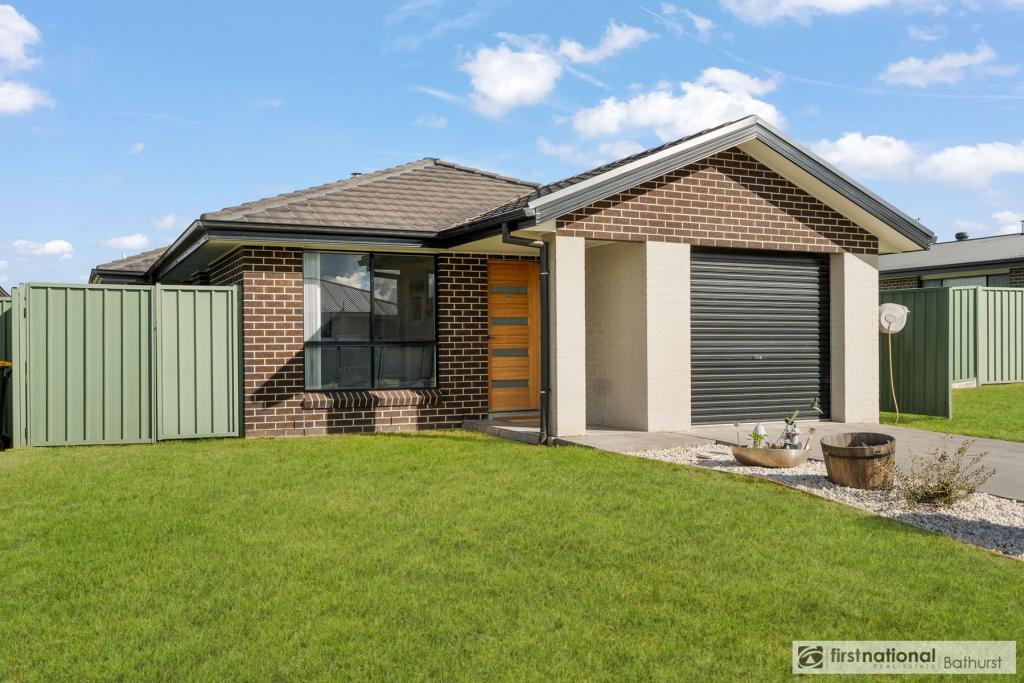 10A LEW AVE, EGLINTON, NSW 2795