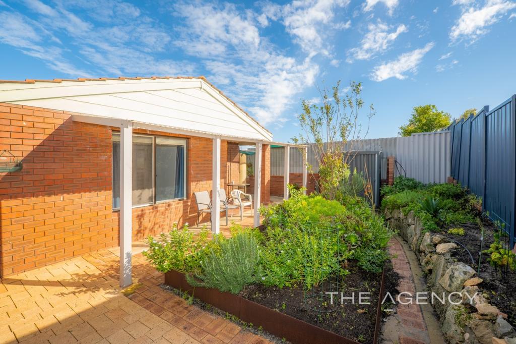 64a Kempenfeldt Ave, Sorrento, WA 6020