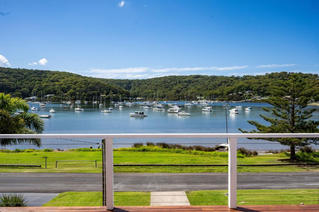144 ARALUEN DR, HARDYS BAY, NSW 2257