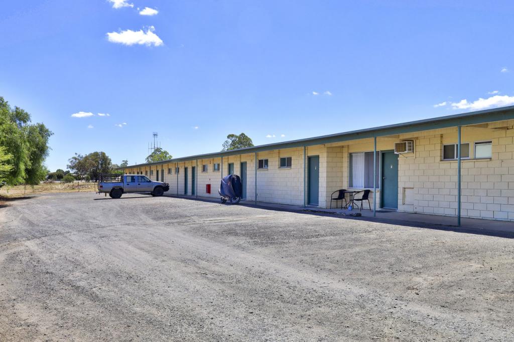 140 Crispe St, Deniliquin, NSW 2710