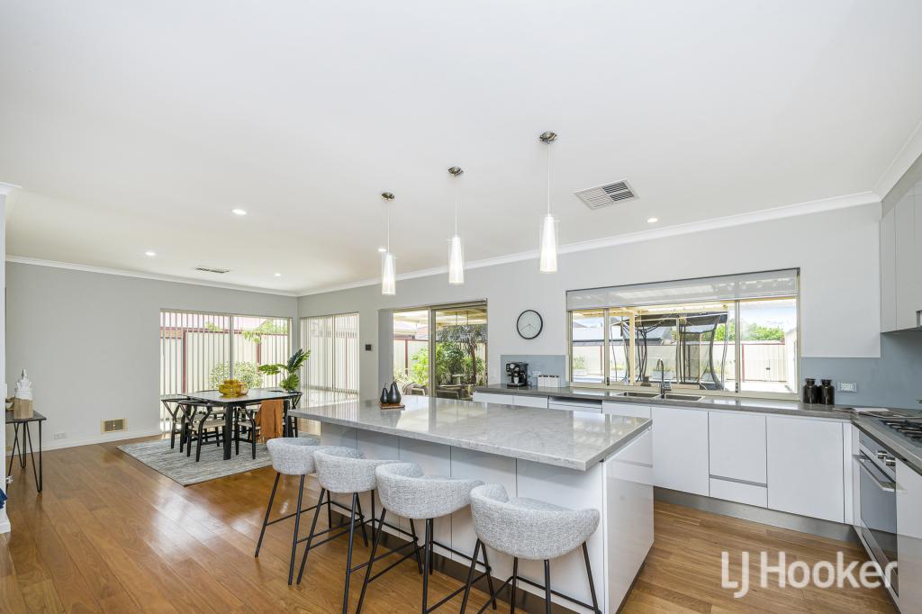 17 SPRUCE PL, THORNLIE, WA 6108