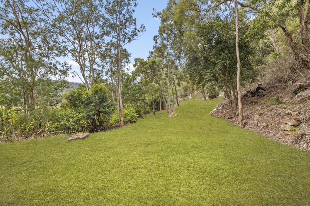 792 Singleton Rd, Laughtondale, NSW 2775