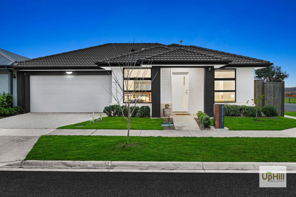2 Salers Rd, Clyde North, VIC 3978