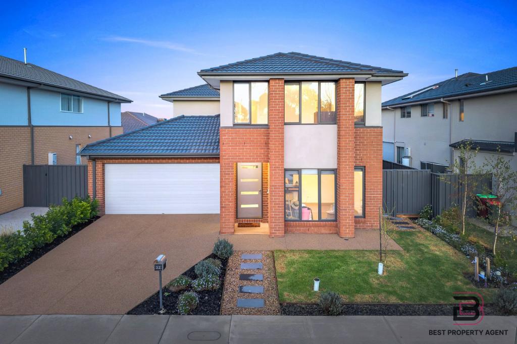 32 THEATRE CCT, CLYDE NORTH, VIC 3978