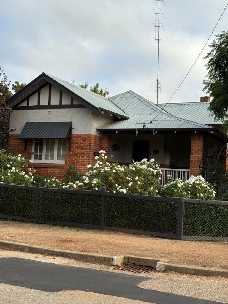 22 Mcartney St, York, WA 6302