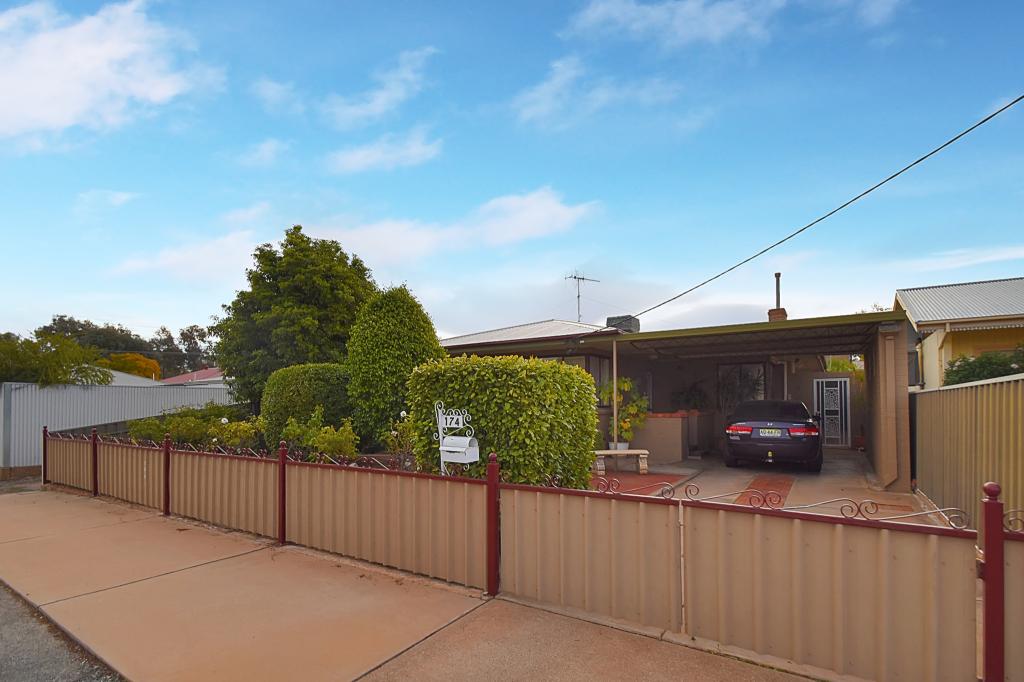 174 Gaffney St, Broken Hill, NSW 2880