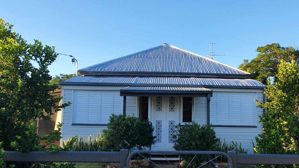 61 Rose St, Blackall, QLD 4472