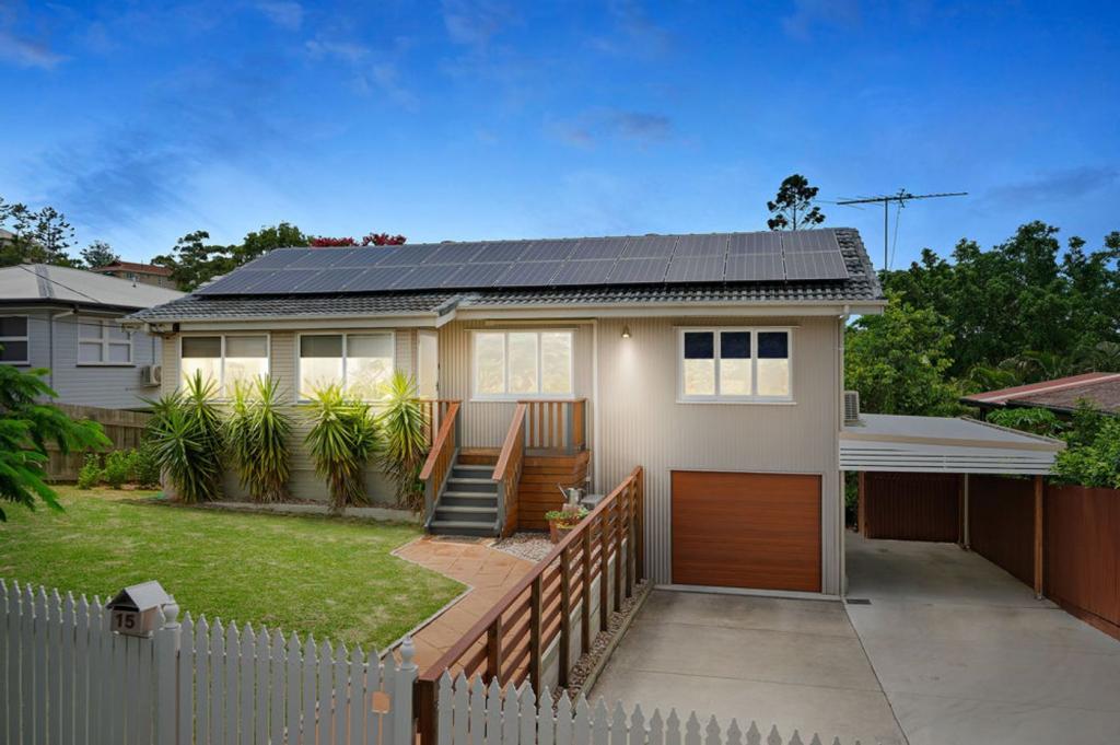 15 Ansford St, Stafford Heights, QLD 4053