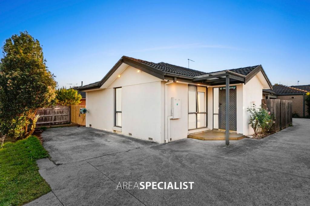 17 Collin Cres, Berwick, VIC 3806