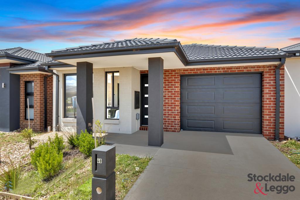 48 STONNEYBURN RD, THORNHILL PARK, VIC 3335