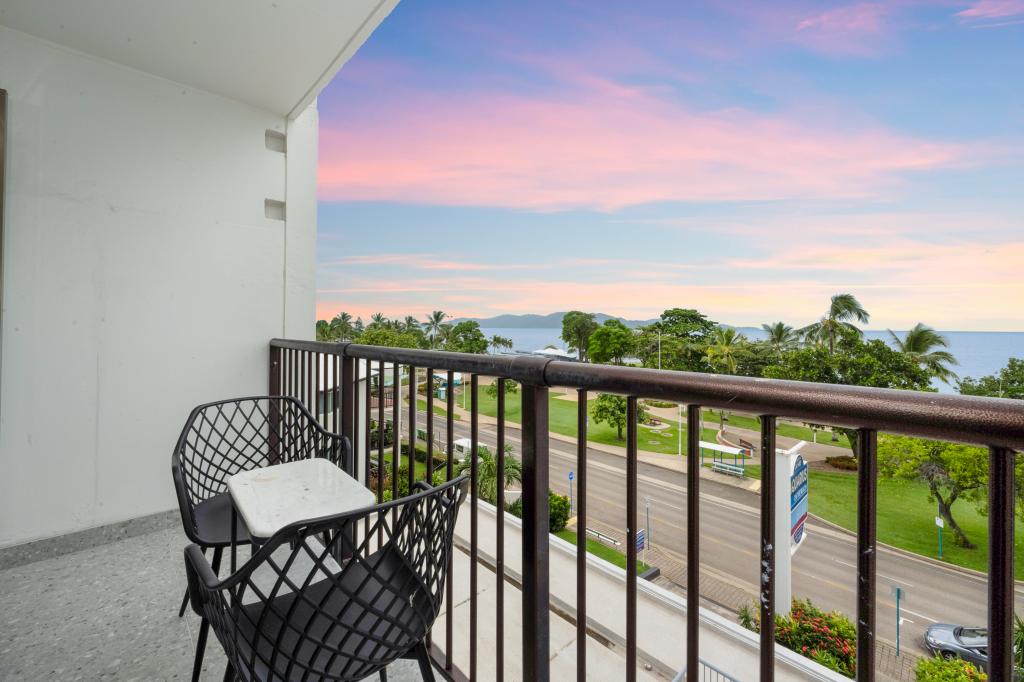 301/75-77 THE STRA, NORTH WARD, QLD 4810