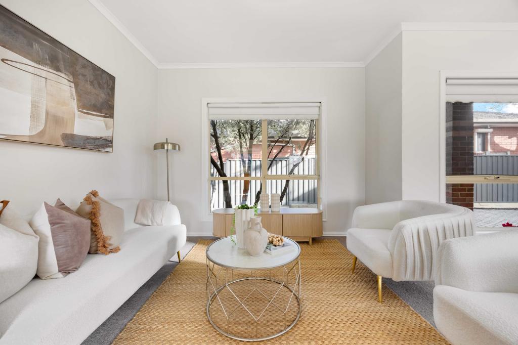 2/8 Chandos St, Sydenham, VIC 3037